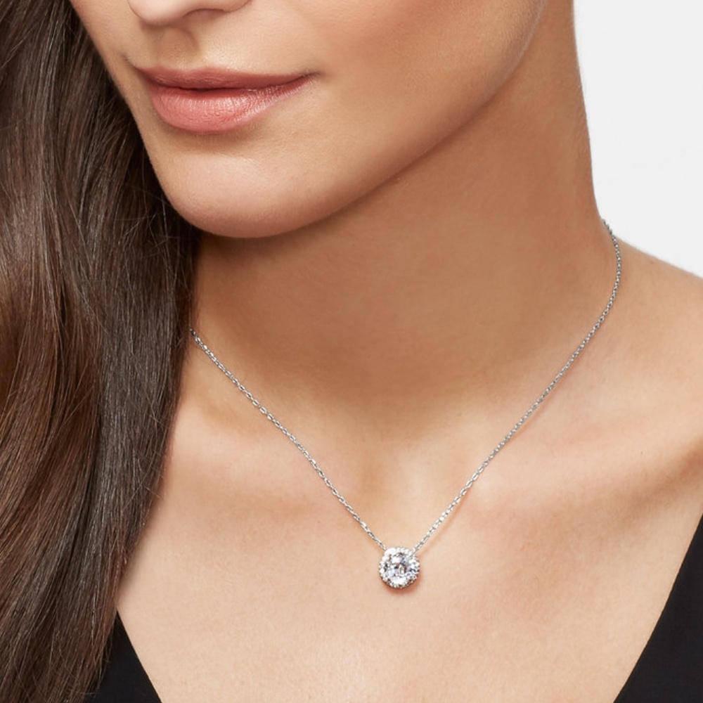 SOLD  Henri Bendel Luxe Pave Halo Necklace BNWT